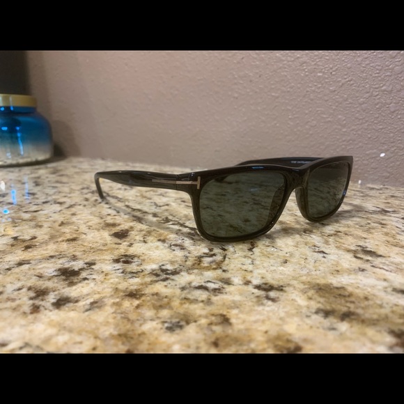 Tom Ford Sunglasses - Picture 2 of 4